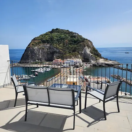Divina Seaside Apartment