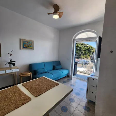 Divina Seaside Apartment *