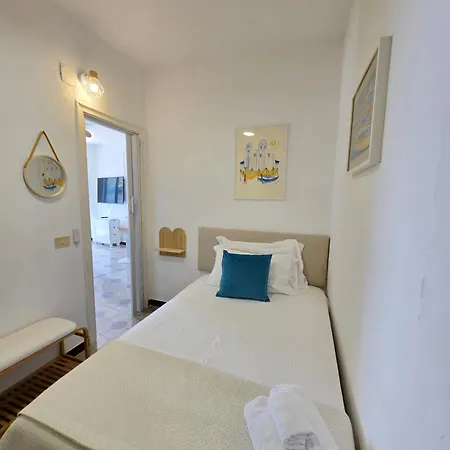 Divina Seaside Apartment Ischia