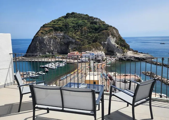 Divina Seaside Ischia Apartment