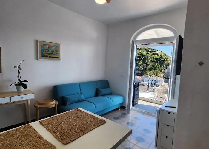 Divina Seaside Ischia Apartment *